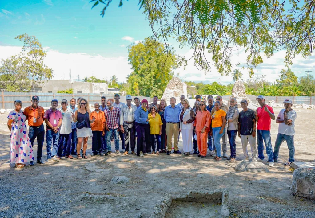 Finalizan excavaciones del proyecto histórico sobre el cacique Enriquillo en Azua Finalizan excavaciones del proyecto historico sobre el cacique Enriquillo en Azua1
