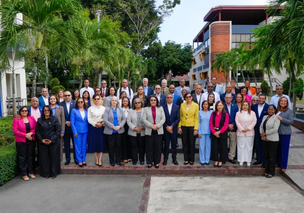 INFOTEP presenta estrategia institucional para fortalecer la formación técnico profesional INFOTEP presenta estrategia institucional para fortalecer la formacion tecnico profesional