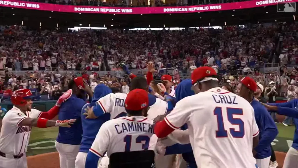 Dominicana aplasta a Países Bajos y mantiene paso perfecto en el Clásico Mundial Juan Soto lo gana con jonron de dos carreras eljacaguero