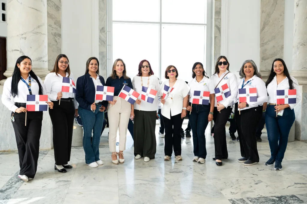 “Patria Viva” convierte el Monumento de Santiago en una experiencia histórica interactiva Patria Viva convierte el Monumento de Santiago en una experiencia historica interactiva1