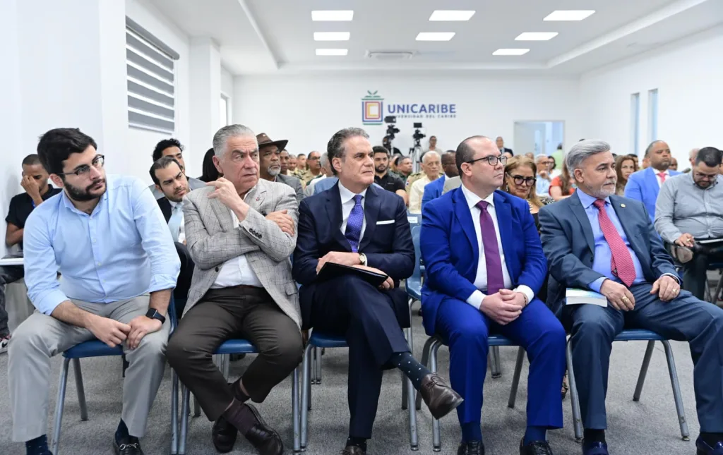 UNICARIBE impulsa debate sobre nuevos escenarios geopolíticos y su impacto en América Latina UNICARIBE impulsa debate sobre nuevos escenarios geopoliticos y su impacto en America Latina