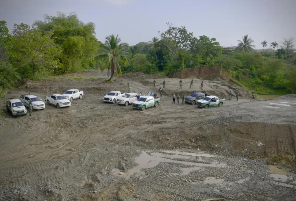 Gobierno inicia rescate del río Haina para frenar daño ambiental y extracción ilegal rio Haina y combate extraccion ilegal de material1