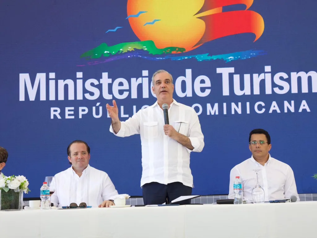 Abinader inaugura renovación de Playa Sosúa y fortalece su relanzamiento turístico Abinader inaugura renovacion de Playa Sosua y fortalece su relanzamiento turistico