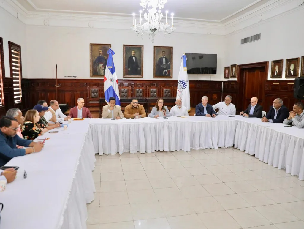 Comunicadores destacan inversión histórica de Abinader en Santiago Comunicadores destacan inversion historica de Abinader en Santiago