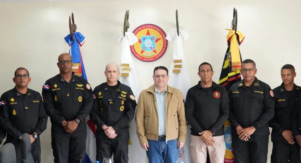 Refuerzan ofensiva contra comercio ilegal durante Semana Santa 2026 General Orlando Jerez junto a Yayo Sanz Lovaton y el equipo operativo