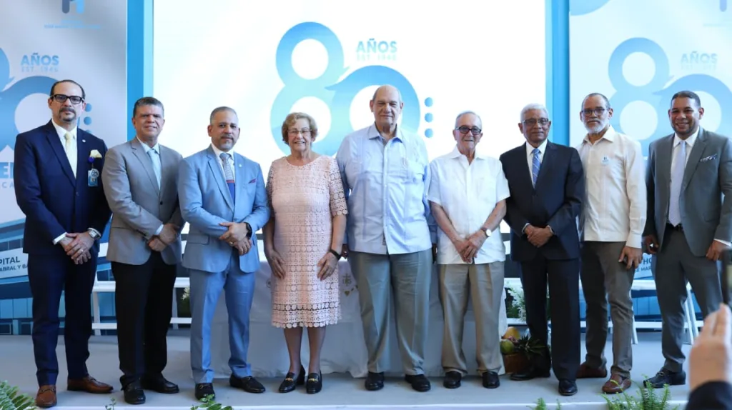 Hospital Cabral y Báez conmemora 80 años con misa de acción de gracias en Santiago Hospital Cabral y Baez conmemora 80 anos con misa de accion de gracias en Santiago