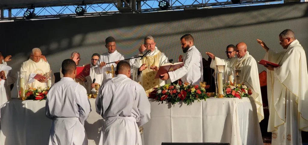 A un año de la tragedia en Jet Set: Iglesia llama a la fe, la justicia y la memoria colectiva Iglesia llama a la fe la justicia y la memoria colectiva A un ano de la tragedia en Jet Set