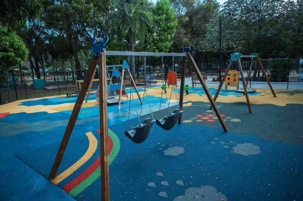 Banco Popular y ADN entregan moderno Parque Sensorial en el Mirador Sur Parque Sensorial en el Mirador Sur