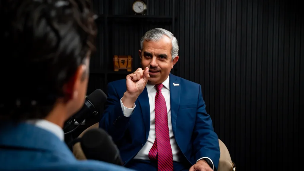 Director de INTABACO participa en podcast “Cerebro Político” y destaca aporte del tabaco a la economía ivan hernandez eljacaguero1