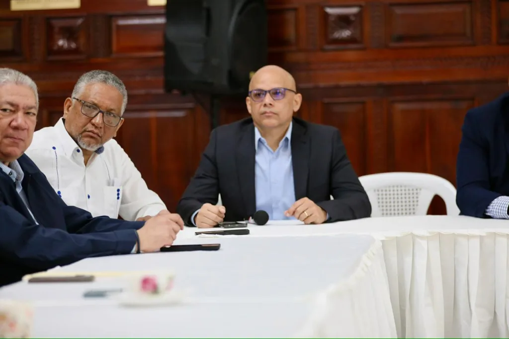 Comunicadores destacan inversión histórica de Abinader en Santiago lucildo gomez junior mcdougal bartolo garcia erison morel y nicolas arias eljacaguero