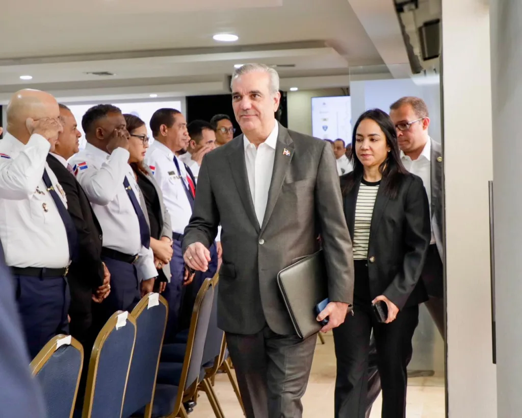Abinader supervisa avances del Plan de Seguridad Ciudadana en reunión de alto nivel Abinader supervisa avances del Plan de Seguridad Ciudadana en reunion de alto nivel