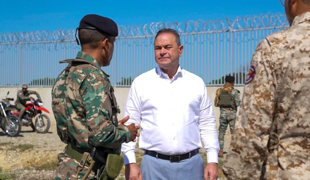 Agricultura intensifica vigilancia en la frontera para proteger producción nacional Agricultura intensifica vigilancia en la frontera para proteger produccion nacional