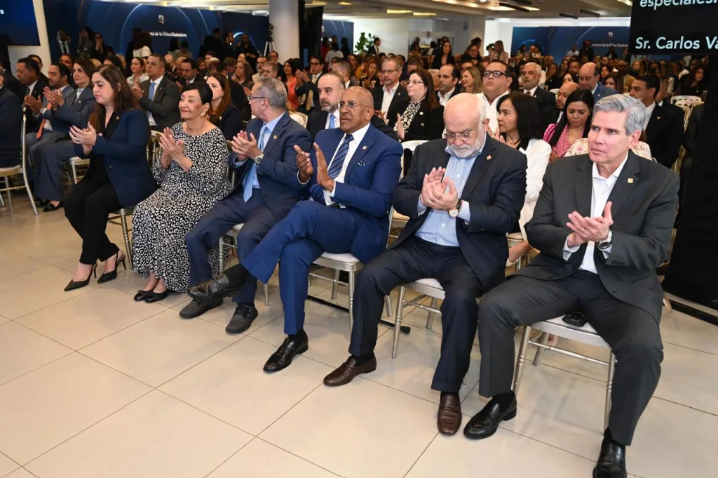 Banreservas fortalece su cultura ética y consolida estándares de transparencia institucional Banreservas fortalece su cultura etica y consolida estandares de transparencia institucional1