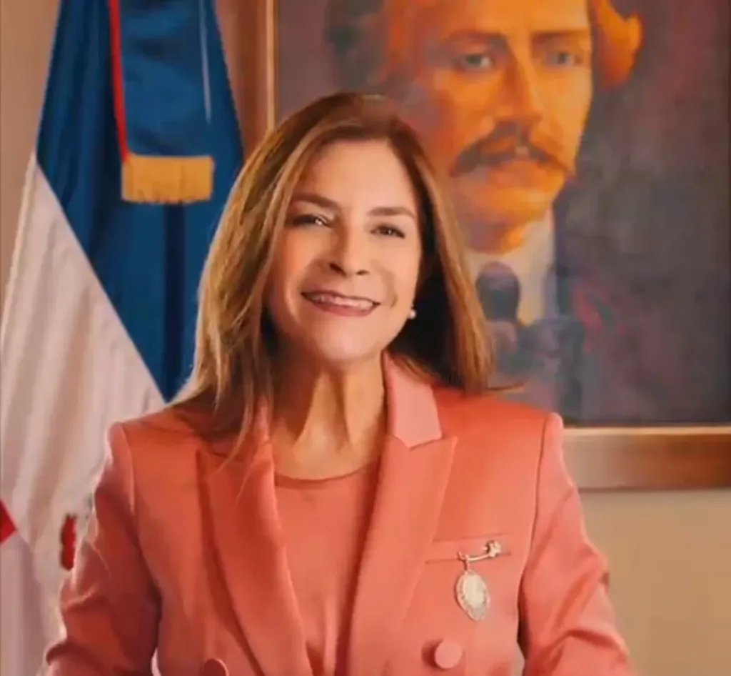 Carolina Mejía resalta el valor de las madres dominicanas en su día Carolina Mejia resalta el valor de las madres dominicanas en su dia e1780238125723