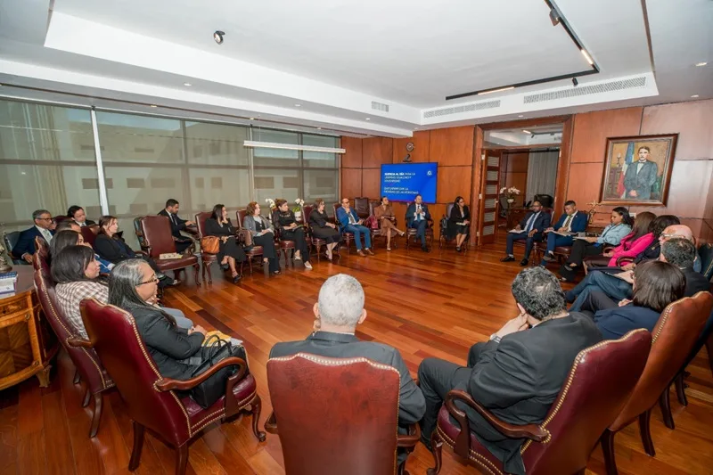 Poder Judicial acuerda con Hacienda una indexación salarial para el personal judicial Encuentro