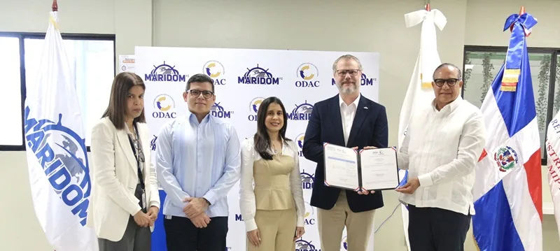 ODAC refuerza controles en inspección de mercancías con acreditación a MARIDOM Entrega de certificado de acrediacion a MARIDOM