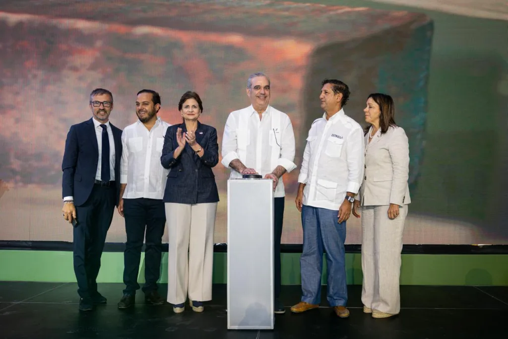 Manuel Estrella resalta clima de estabilidad y confianza para invertir durante inauguración de EcoAcero Manuel Estrella resalta clima de estabilidad y confianza para invertir durante inauguracion de EcoAcero
