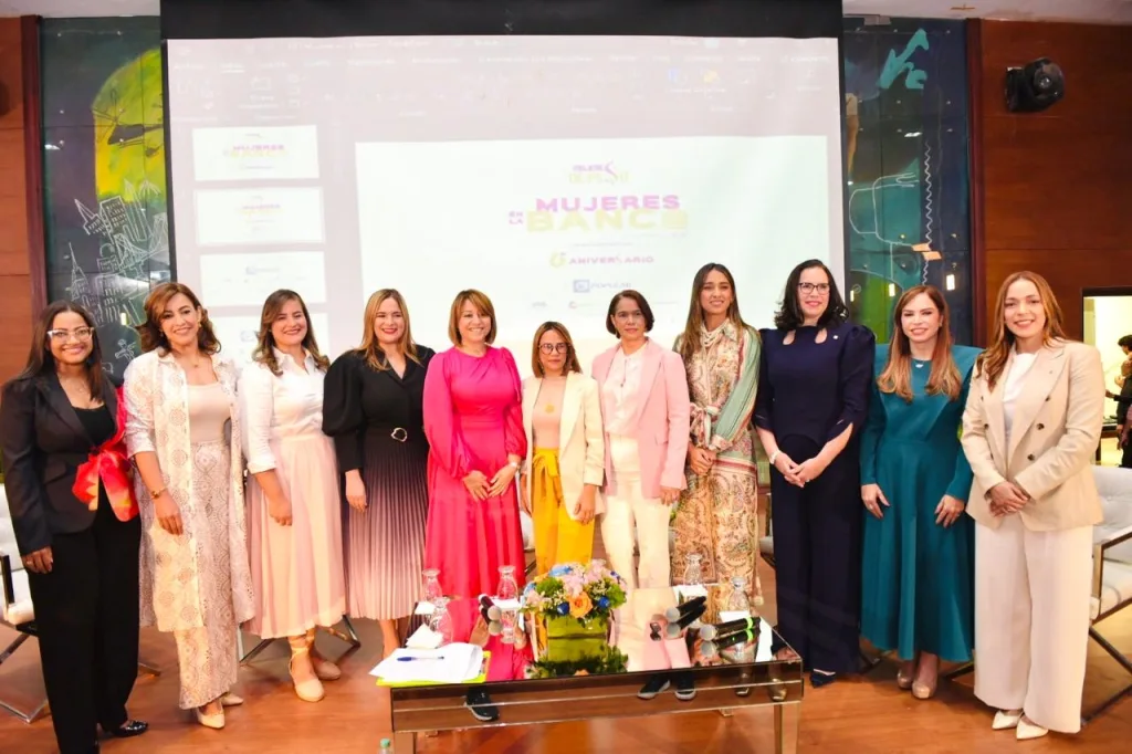 Foro “Mujeres en la Banca” llegará a Santiago para debatir el liderazgo femenino en las finanzas Mujeres en la Banca llegara a Santiago para debatir el liderazgo femenino en las finanzas