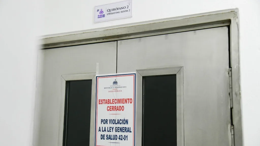 Salud Pública intensifica controles y clausura más de 500 centros por irregularidades Salud cierra mas de 500 centros de salud y esteticas por incumplir normas sanitarias1