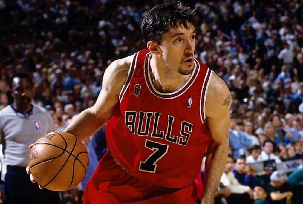 Pica y se Extiende Toni Kukoc eljaacguero