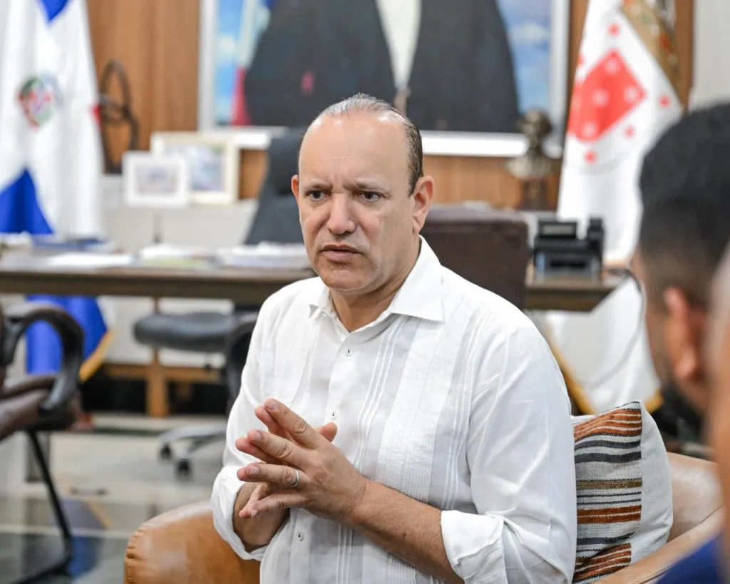 Ulises Rodríguez refuerza el diálogo comunitario y se compromete a atender demandas vecinales Ulises Rodriguez refuerza el dialogo comunitario y se compromete a atender demandas vecinales1