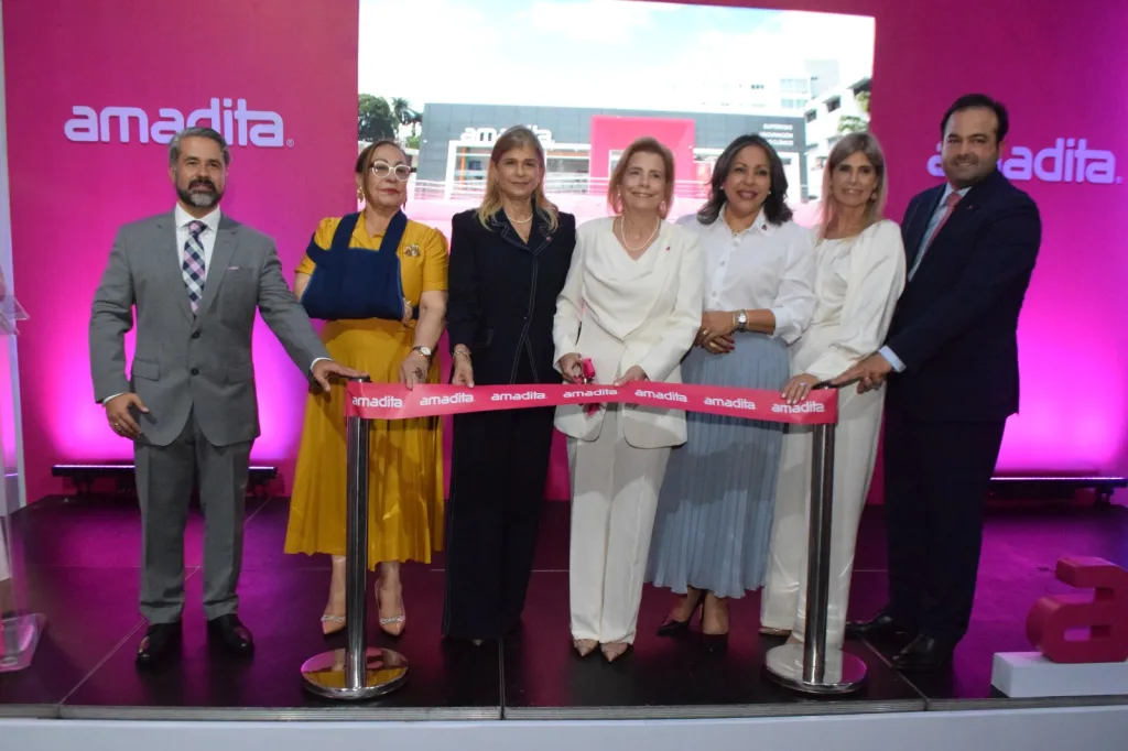 Amadita fortalece la capacidad diagnóstica del Cibao con moderno centro de procesamiento en Santiago Amadita fortalece la capacidad diagnostica del Cibao con moderno centro de procesamiento en Santiago