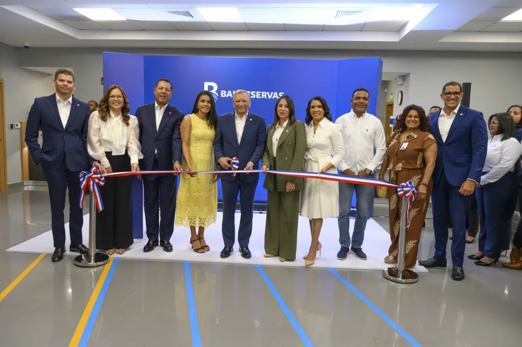 Banreservas fortalece su presencia en Santo Domingo Oeste con nueva oficina de negocios Banreservas fortalece su presencia en Santo Domingo Oeste con nueva oficina de negocios