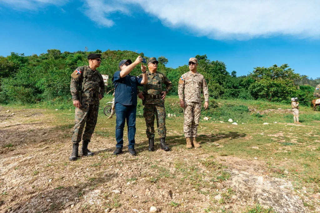 Gobierno refuerza seguridad y desarrollo fronterizo con recorrido estratégico en la zona sur Gobierno refuerza seguridad y desarrollo fronterizo con recorrido estrategico en la zona sur