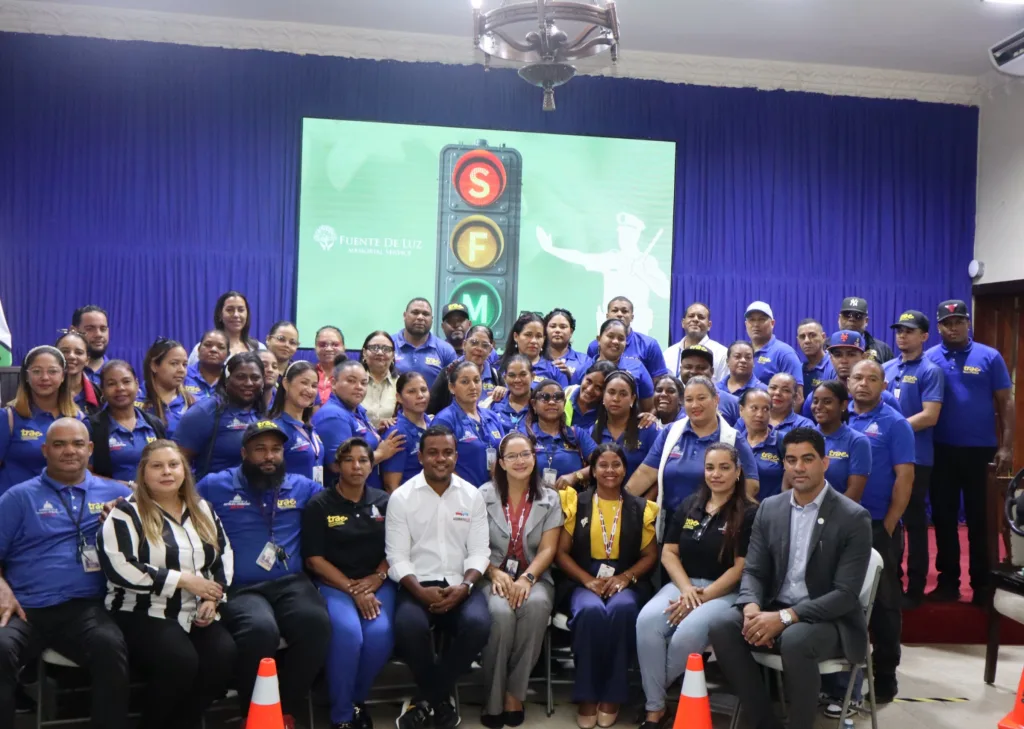 Impulsan jornada de concienciación vial para reducir accidentes en San Francisco de Macorís Impulsan jornada de concienciacion vial para reducir accidentes en San Francisco de Macoris