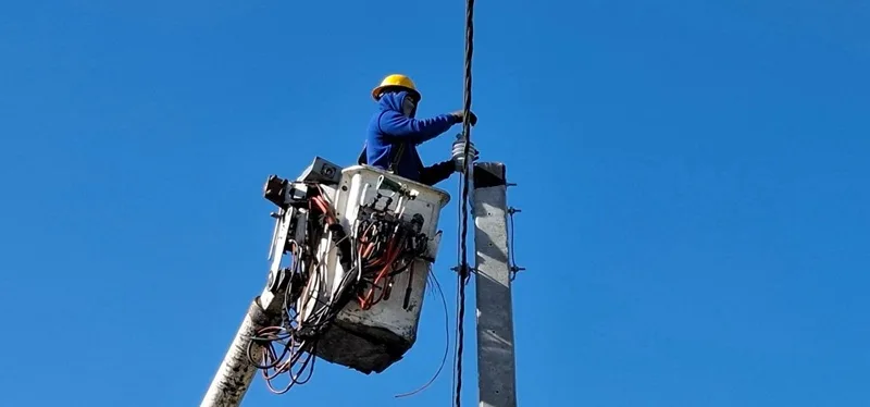 EDENORTE moderniza red eléctrica en Loma de La Piña con inversión de más de RD$4.7 millones Trabajos de rehabilitacion Loma La Pina 1