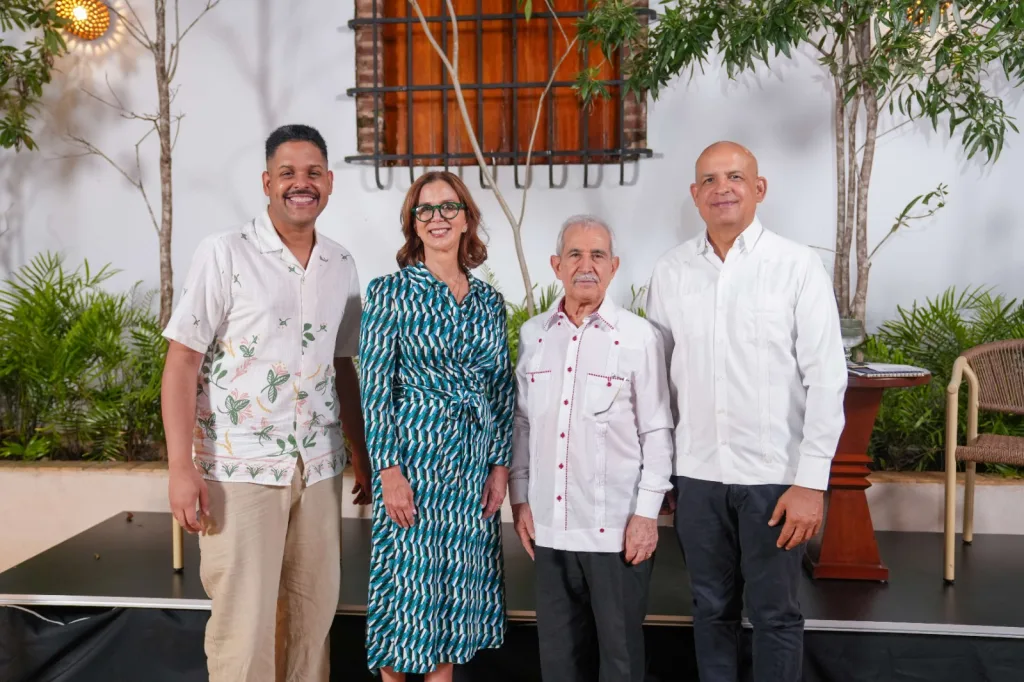 Casa del Cordón resalta la riqueza natural de la Española antes de la llegada de los europeos Yohan Nunez Carmen Rita Cordero Bolivar Troncoso y Jose Enrique del Monte