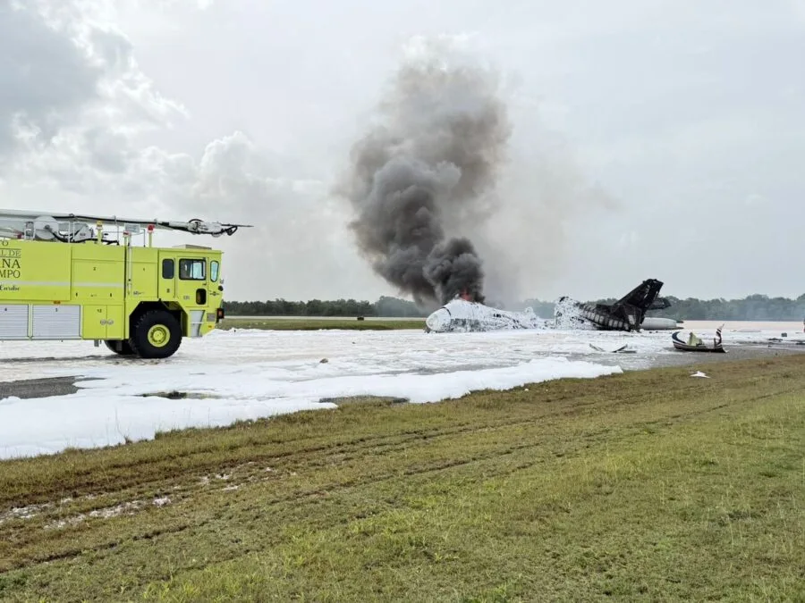 Tragedia aérea en La Romana deja dos fallecidos tras intento de aterrizaje de emergencia avion se cae en La Romana1