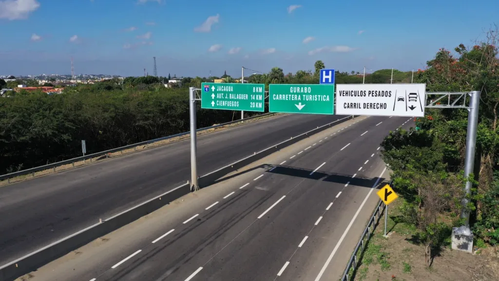 Félix García impulsó reconocimiento a Luis Crouch Bogaert con nombre de la Circunvalación Norte la Circunvalacion Norte de Santiago eljacaguero