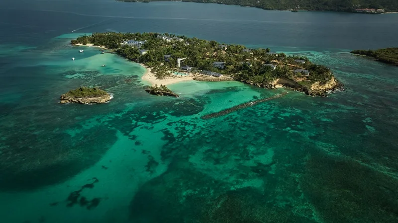 Piñero y el Ministerio de Cultura convocan al programa de residencia artística en el Atelier Yubarta, de Cayo Levantado Resort CAYO LEVANTADO NE 1086