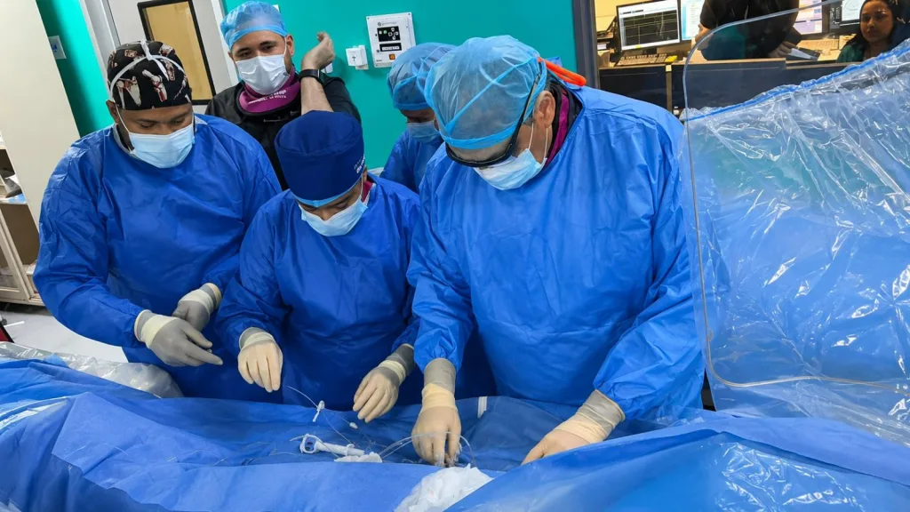 CEDIMAT marca un hito en cardiología con innovadora técnica para tratar arterias calcificadas CEDIMAT marca un hito en cardiologia con innovadora tecnica para tratar arterias calcificadas