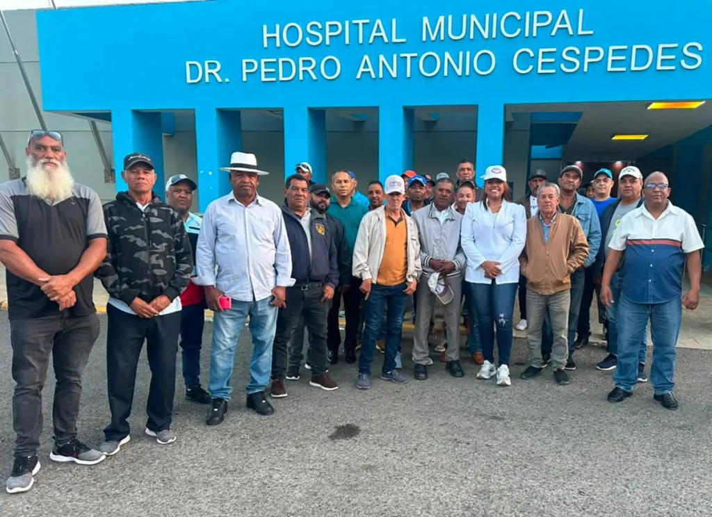 Cleaner Studio y la Sociedad Dominicana de Urologia llevan jornada gratuita de prevencion del cancer de prostata a Constanza