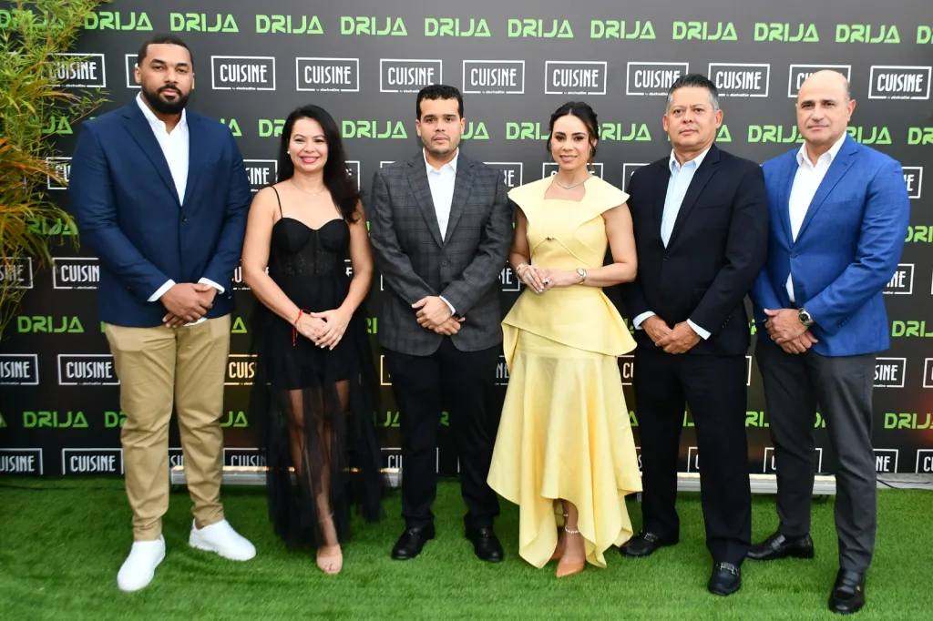 Jussiel Rosendo Aleyris Acosta Joel Rodriguez Jennifer Vidal Ruben Gonzalez y Eduardo Ferreira