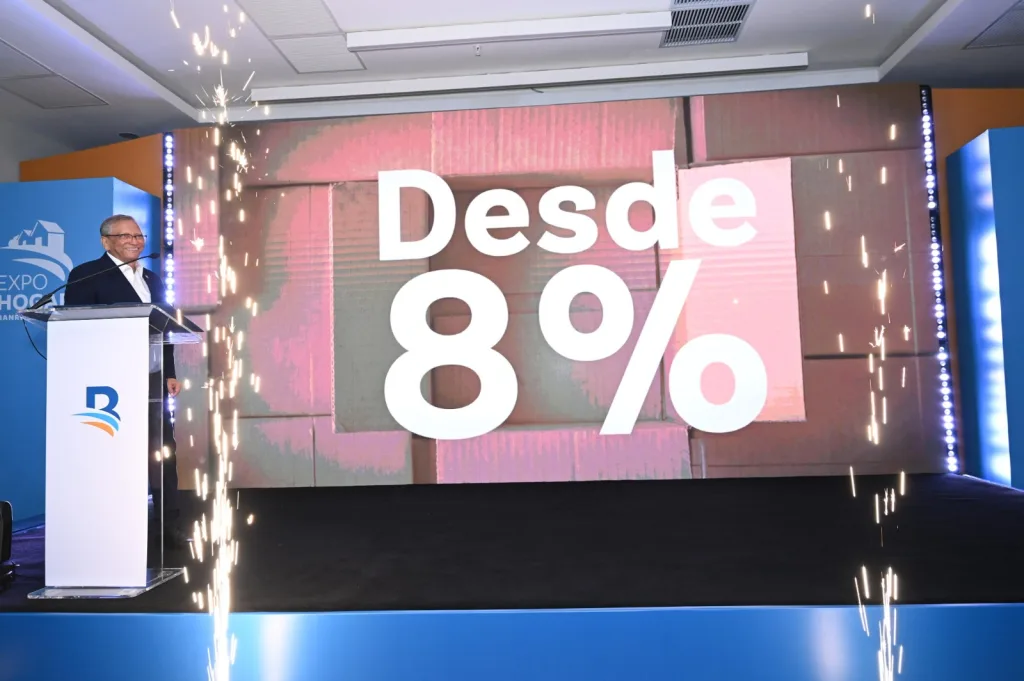 Banreservas inaugura Expohogar 2026 con tasas hipotecarias desde 8 % para viviendas Leonardo Aguilera presidente ejecutivo de Banreservas habla en la inauguracion de Expohogar 2026