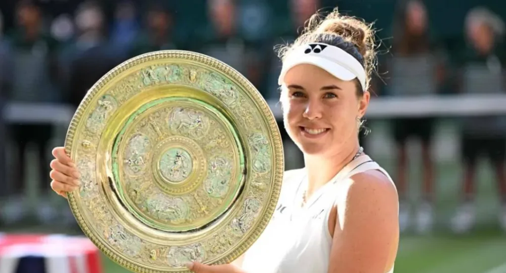 Linda Noskova hace historia al conquistar Wimbledon y lograr su primer Grand Slam Noskova doblego a su compatriota Muchova triunfo en Wimbledon y levanto su primer titulo de Grand Slam3 e1783807934216