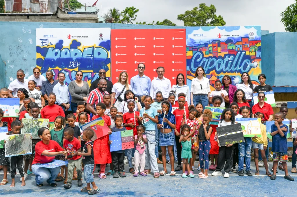 ONU Turismo destaca iniciativas de Save the Children en favor de la ninez durante visita a Capotillo