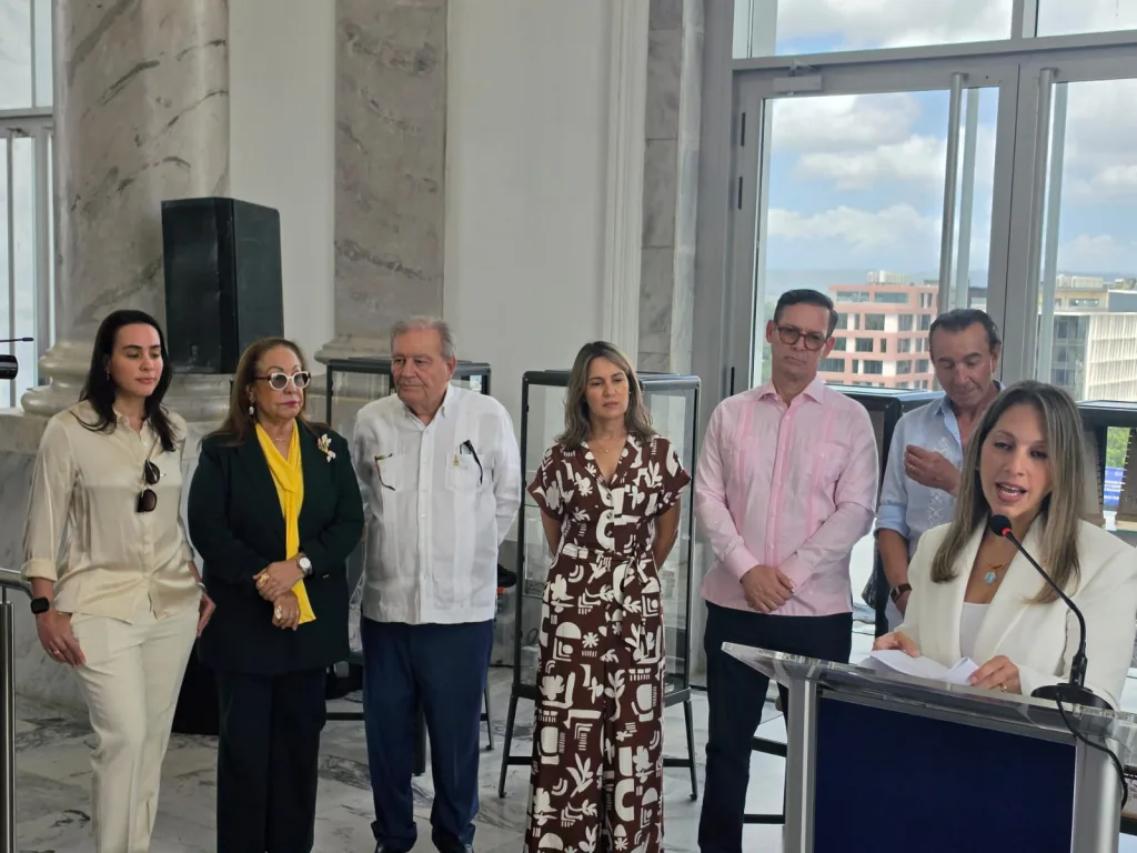 Procigar y el Monumento de Santiago lanzan innovadora experiencia inmersiva sobre la historia y el tabaco Procigar y el Monumento de Santiago lanzan innovadora experiencia inmersiva sobre la historia y el tabaco5