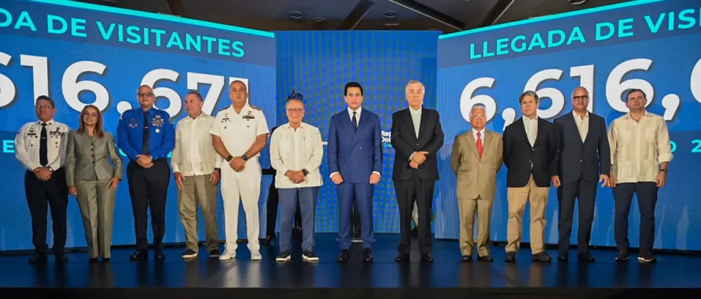 República Dominicana registra histórico crecimiento turístico y proyecta superar los 12 millones de visitantes Republica Dominicana registra historico crecimiento turistico y proyecta superar los 12 millones de visitantes