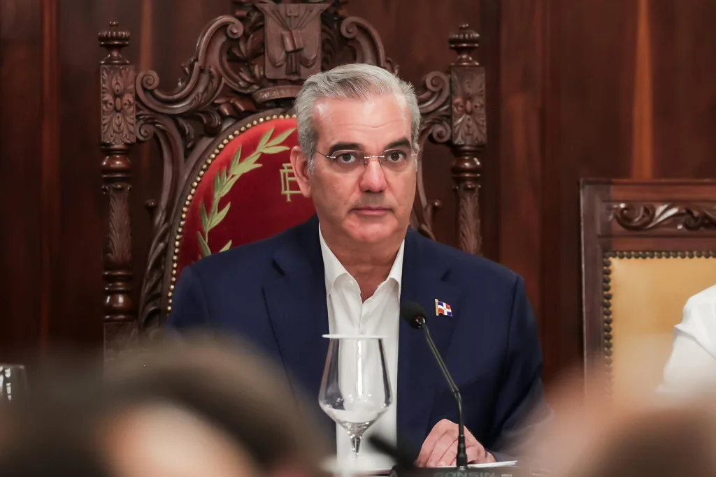 Gobierno define prioridades del Presupuesto 2027 con énfasis en educación, salud e infraestructura luis abinader eljacaguero
