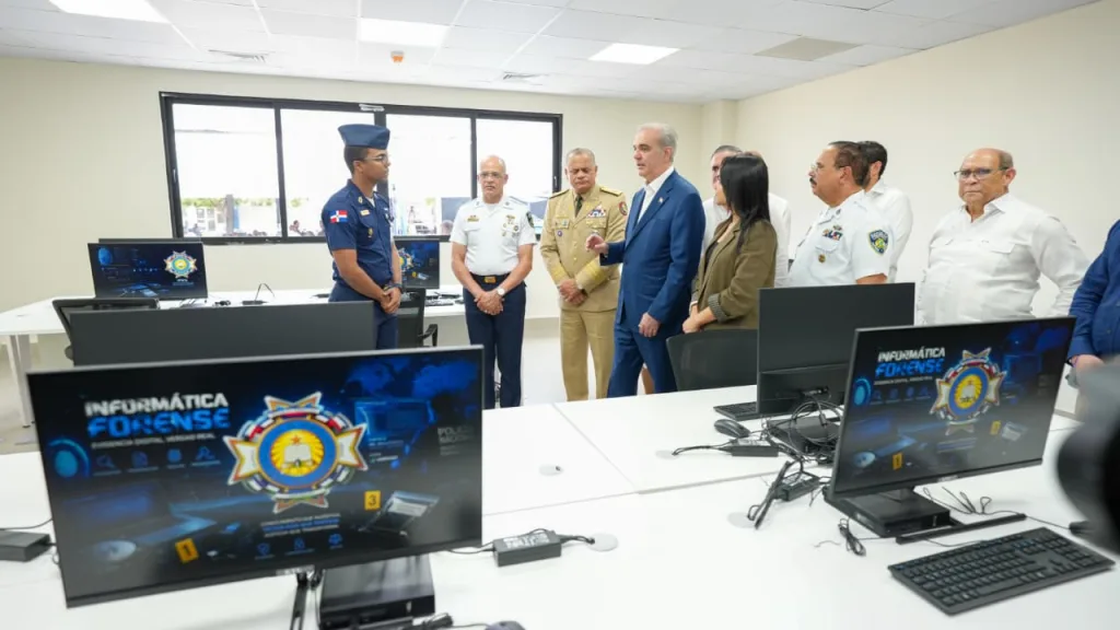 Abinader inaugura nueva sede del IPES para fortalecer la profesionalización policial Abinader inaugura nueva sede del IPES para fortalecer la profesionalizacion policial1
