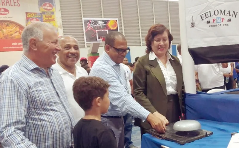 Arranca este viernes Torneo de Boxeo Mi Barrio Comunidad Segura Ángela Jaquez y David Polanco dando el campanazo de honor