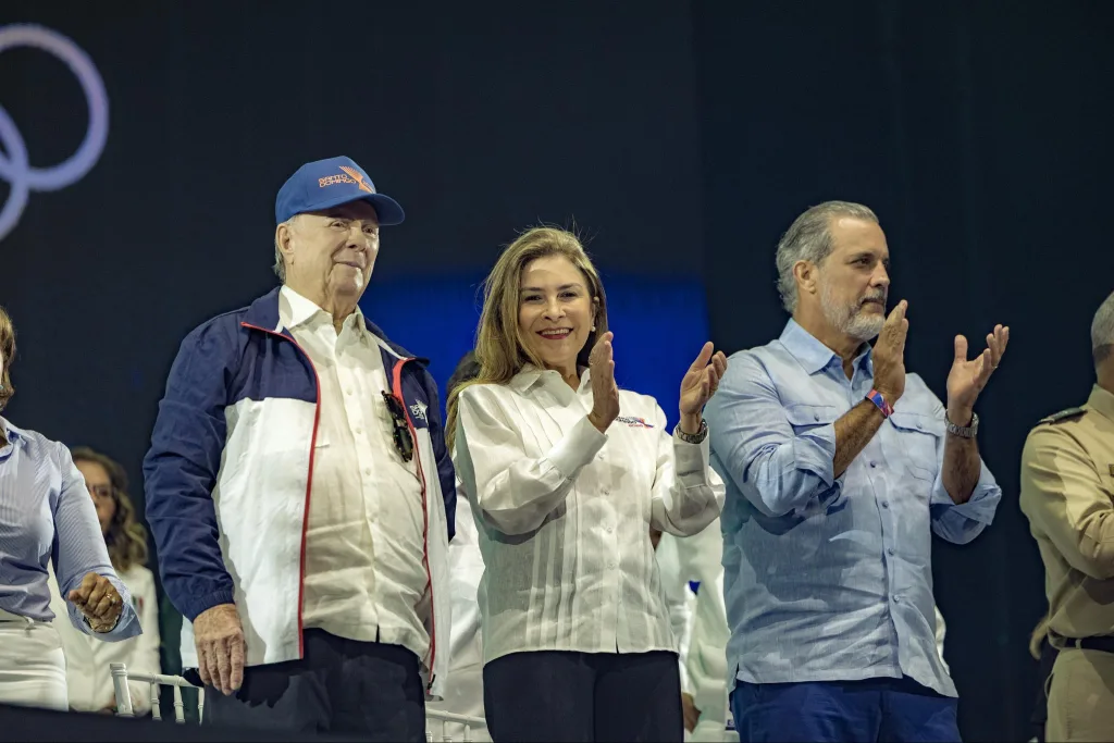 República Dominicana hace historia con 150 medallas en los Juegos Centroamericanos y del Caribe 2026 Hipolito mejia arolina mejia y juan garrigo