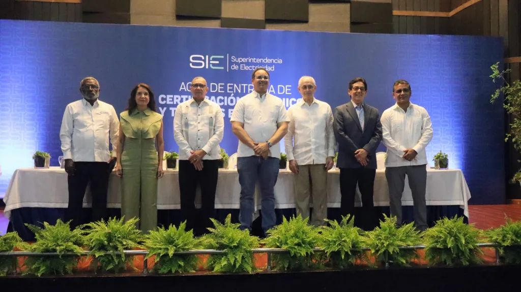 INFOTEP acredita a 300 técnicos electricistas para fortalecer la calidad del servicio eléctrico INFOTEP acredita a 300 tecnicos electricistas para fortalecer la calidad del servicio electrico