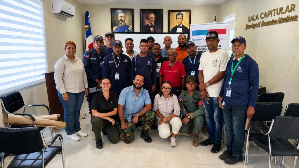 Impulsan capacitacion comunitaria para proteger y restaurar manglares en Montecristi y Puerto Plata