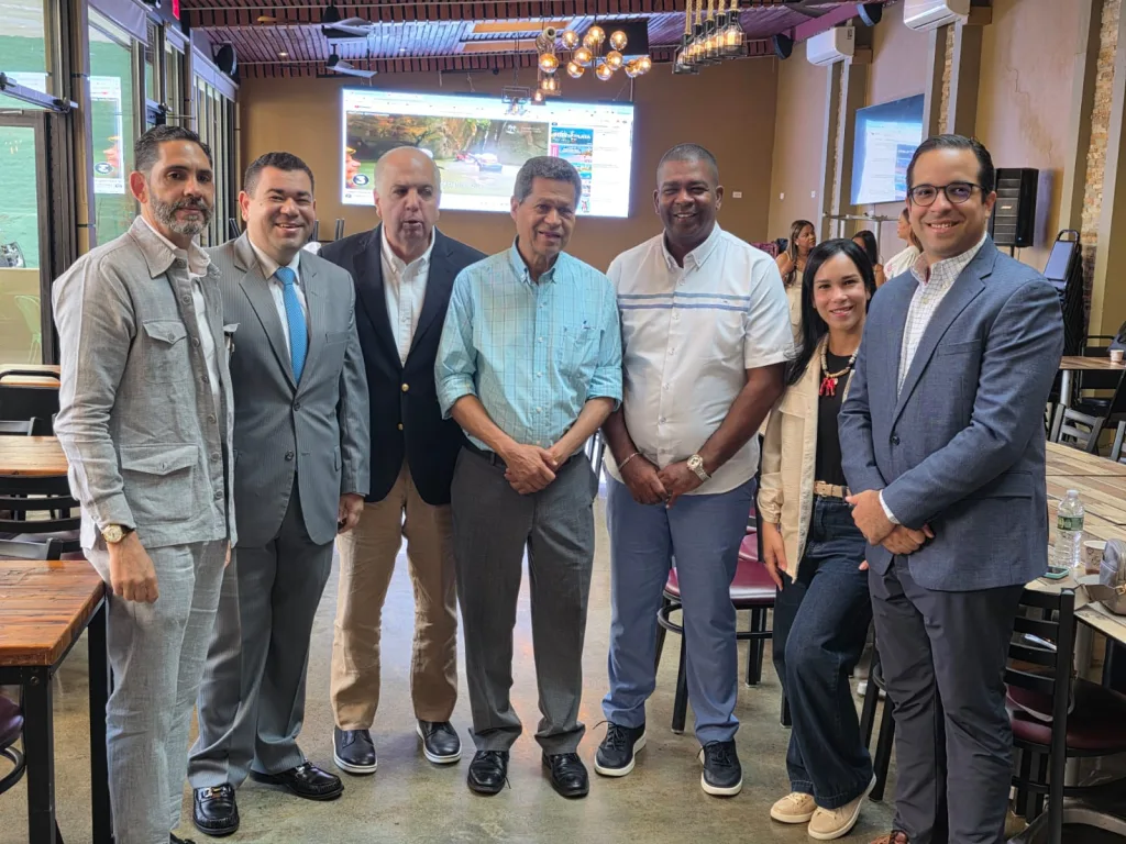 Kuky Silverio promueve inversiones inmobiliarias de Puerto Plata ante empresarios dominicanos en Nueva York Kuky Silverio promueve inversiones inmobiliarias de Puerto Plata ante empresarios dominicanos en Nueva York