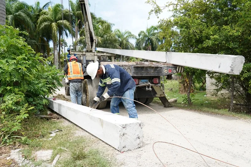 Edesur realiza trabajos de expansión de redes eléctricas en San Cristóbal con una inversión de RD$324.8 millones PRP Dona Ana San Cristobal 13
